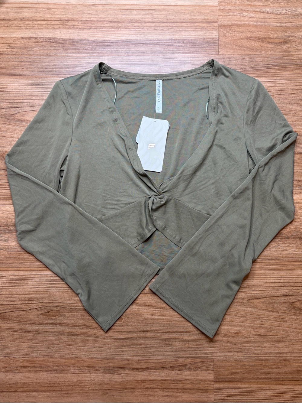 Fabletics Olive Green Twist Long Sleeve Crop Top Size L NWT